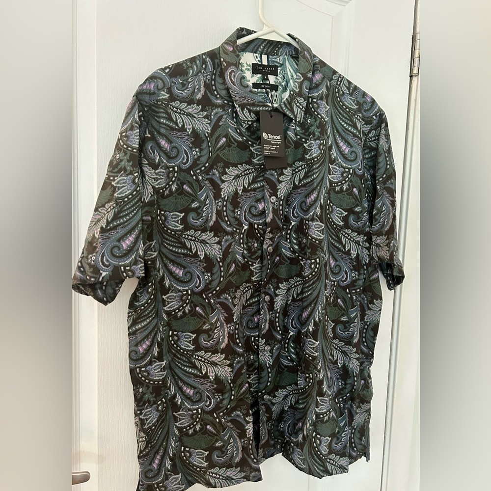 Short Sleeves Button-Up Shirt